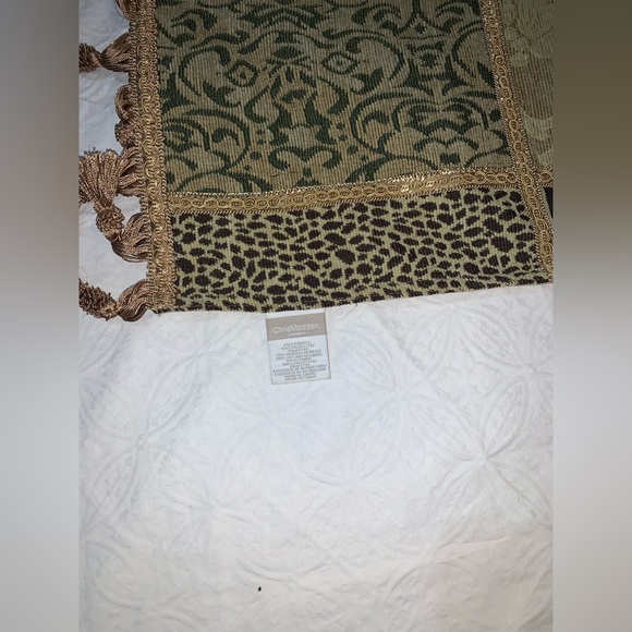 Runner - Picture 3 of 7